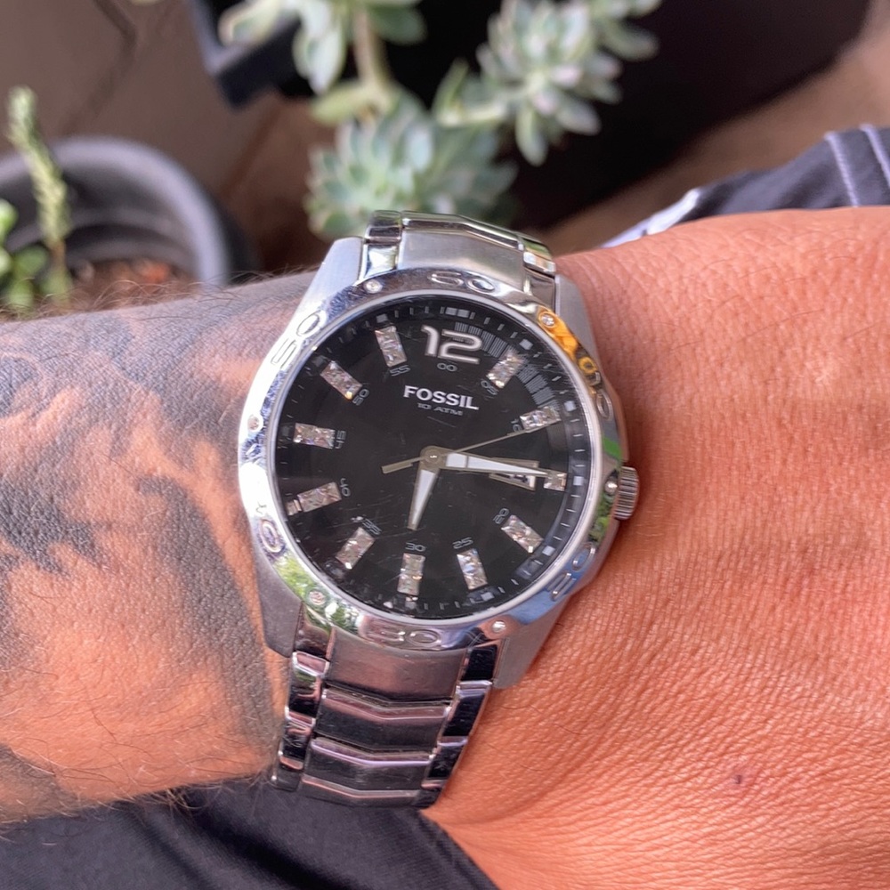 FOSSIL WATCH - Picture 2 of 4
